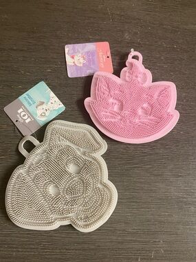Silicone Cat & Dog Character Silicone Scrubbers